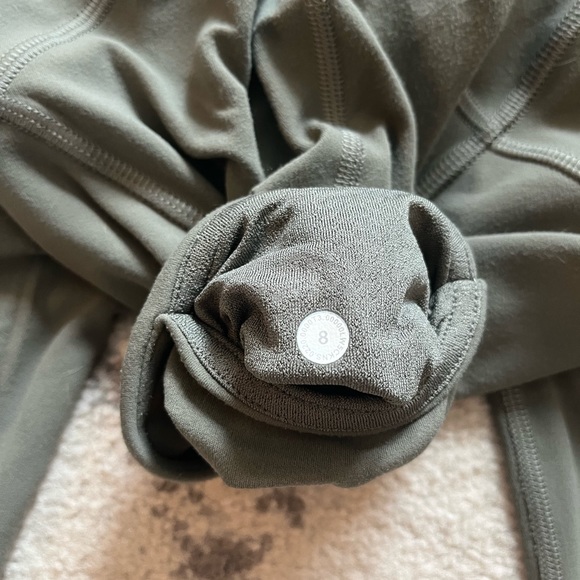 Lululemon Get centred 25” Grey sage - Picture 7 of 8